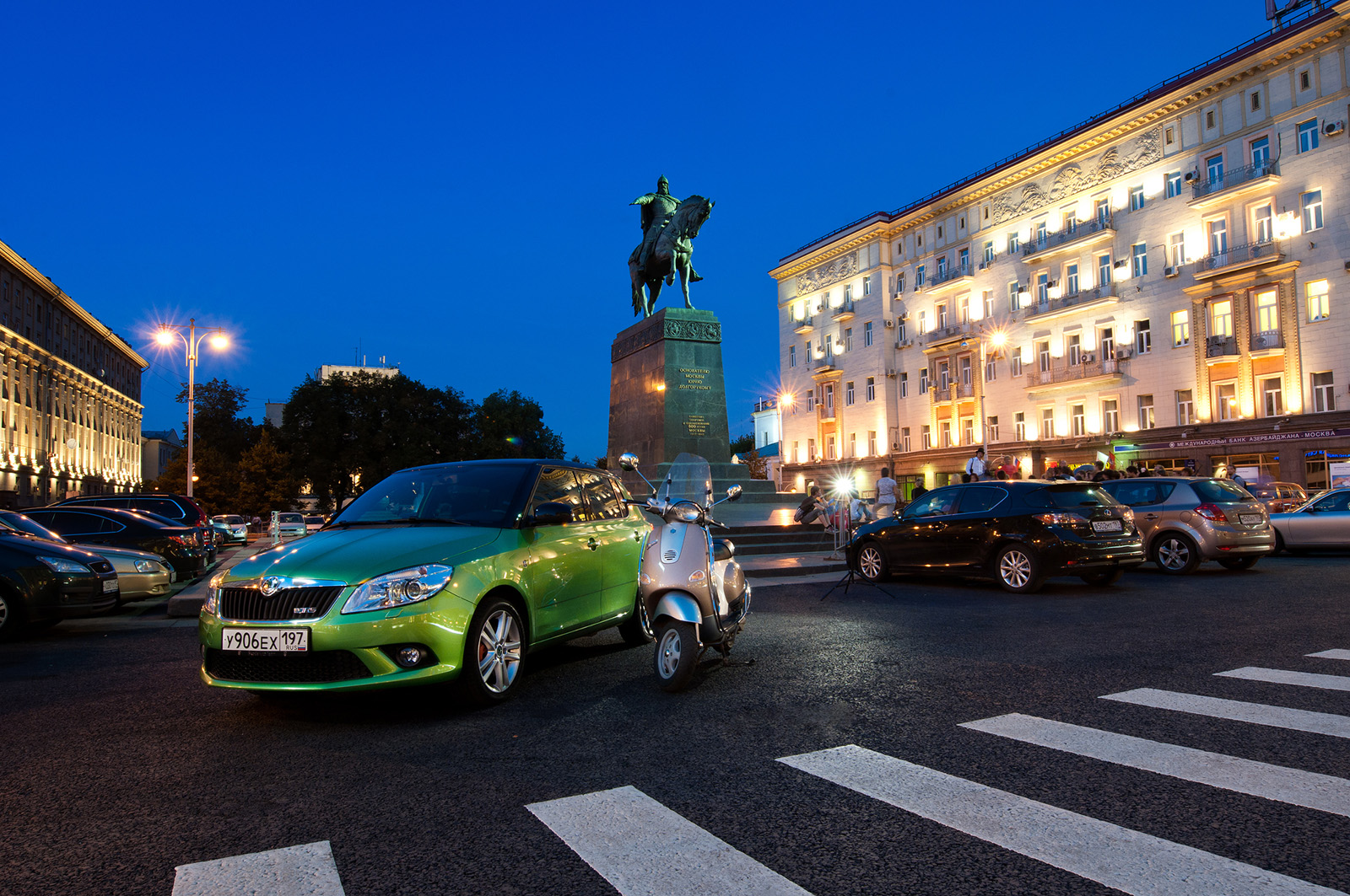 На чем быстрее ездить по Москве: на скутере или автомобиле? — Лаборатория —  Motor