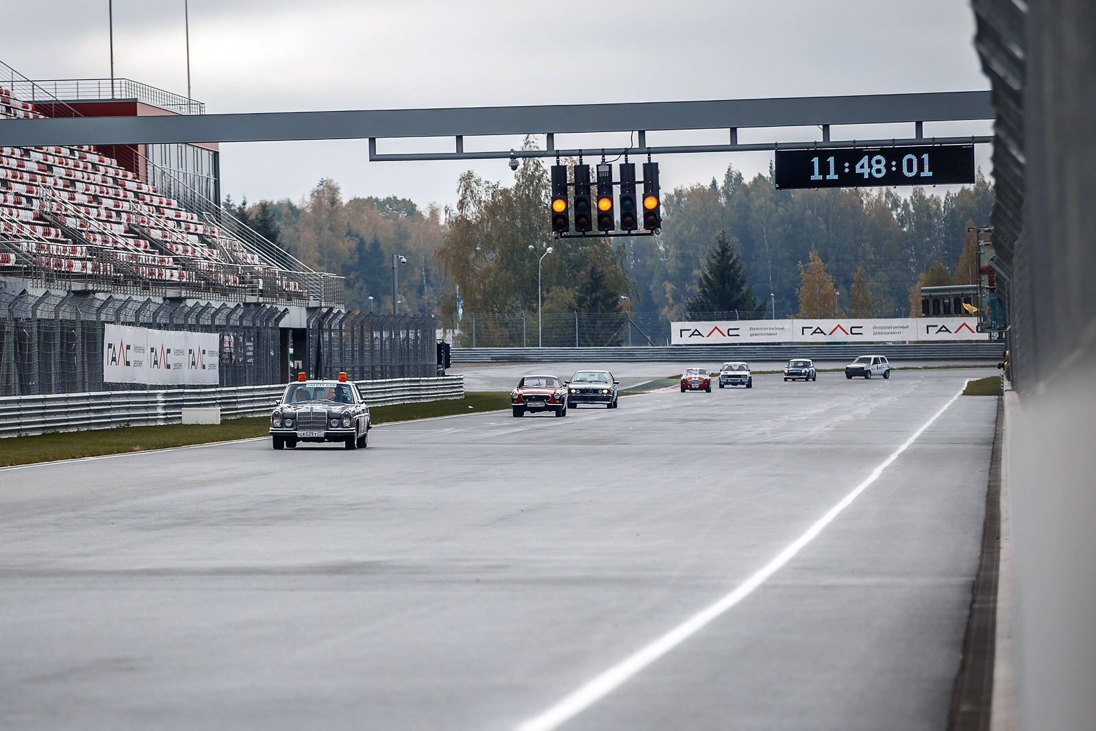 Чем живут владельцы классических автомобилей, приехавшие на гонку Moscow  Classic Grand Prix — Репортаж — Motor