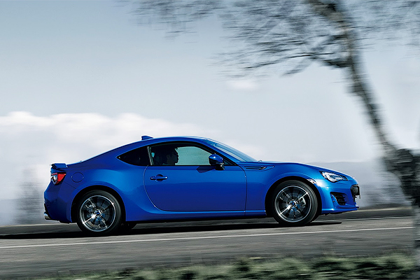 Субару купе brz