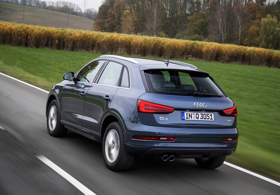 ##<mark>Audi Q3</mark>Самый маленький кроссовер Audi в России – Q3. Он предлагается с бензиновыми моторами мощностью от 150 до 220 лошадиных сил, а также с дизелем, который развивает 184 силы. Цены на Audi Q3 начинаются с 1 910 000 рублей. Самая мощная версия в топовой комплектации обойдется в 2 650 000 рублей.