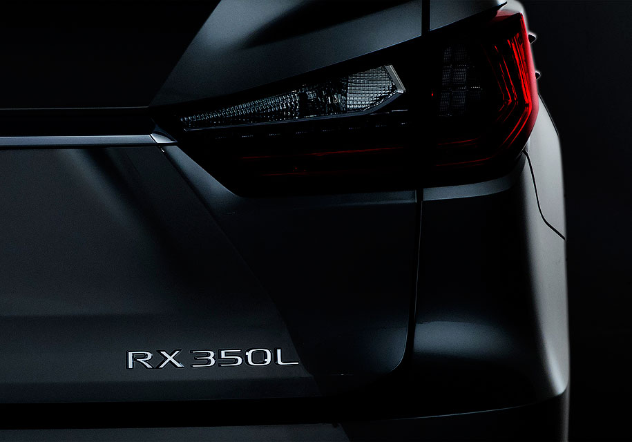 Премьера трехрядного кроссовера Лексус RX 350L состоится 29 ноября