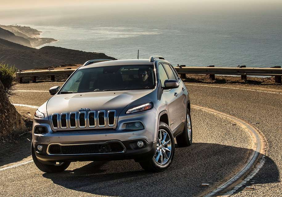 Дорестайлинговый Jeep Cherokee 
