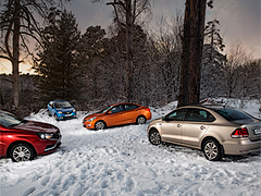Длительный тест VW Polo седан против Логана, Весты и Соляриса: часть [первая](https://motor.ru/testdrives/budget-1.htm), [вторая](https://motor.ru/testdrives/budget-3.htm), [третья](https://motor.ru/testdrives/budget.htm) и [четвертая](https://motor.ru/testdrives/budget-2.htm)