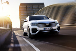 [Подробнее о новом VW Touareg можно прочить здесь]( https://motor.ru/reports/newtouareg.htm)