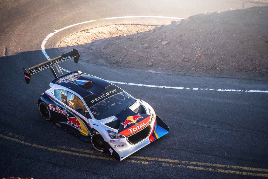 Peugeot 208 T16 Pikeas Peak