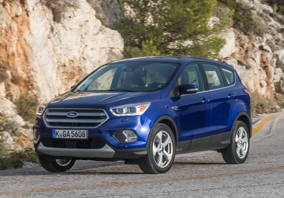 Ford Kuga со 182-сильным турбомотором объемом 1,5 литра, который может работать на 92-бензине, обойдется минимум в 1 869 000 рублей. Причем у такой машины, как и у «Хонды», в оснащение уже включен дистанционный запуск двигателя. Самый дорогой вариант стоит 2 069 000 рублей. Самый доступный вариант из всех, правда, кроссовер с этим двигателем, [как мы выяснили ранее](/testdrives/fordkugap2.htm), стремиться разорить владельца на заправке.