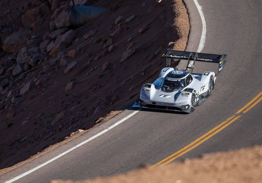 Прототип Volkswagen I.D. R Pikes Peak Ромена Дюма