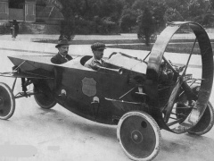 [А мне Leyat охота! История автомобилей с пропеллерами](http://motor.ru/articles/2016/11/17/leyat/)