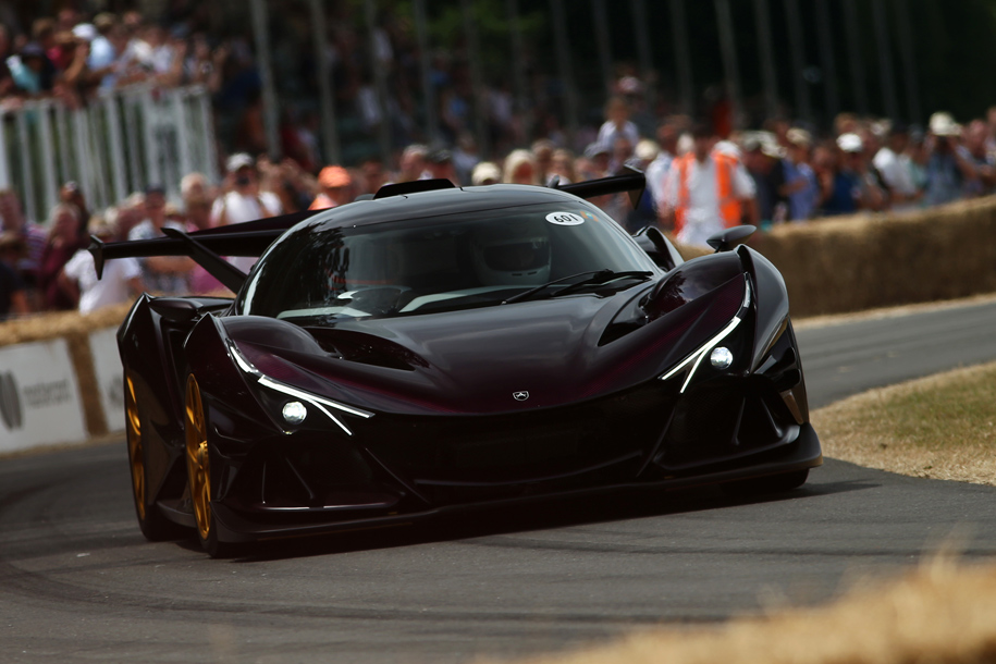 Суперкар [Apollo Intensa Emozione](https://motor.ru/selector/apolloie.htm) из Гонконга — с атмосферным мотором V12 6.3, углепластиковым монококом и громадной прижимной силой