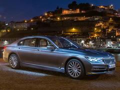 [Ключ-гаджет, сидение-кровать или лавры настоящего BMW: тест новой 7 серии](https://motor.ru/testdrives/bmw7.htm)