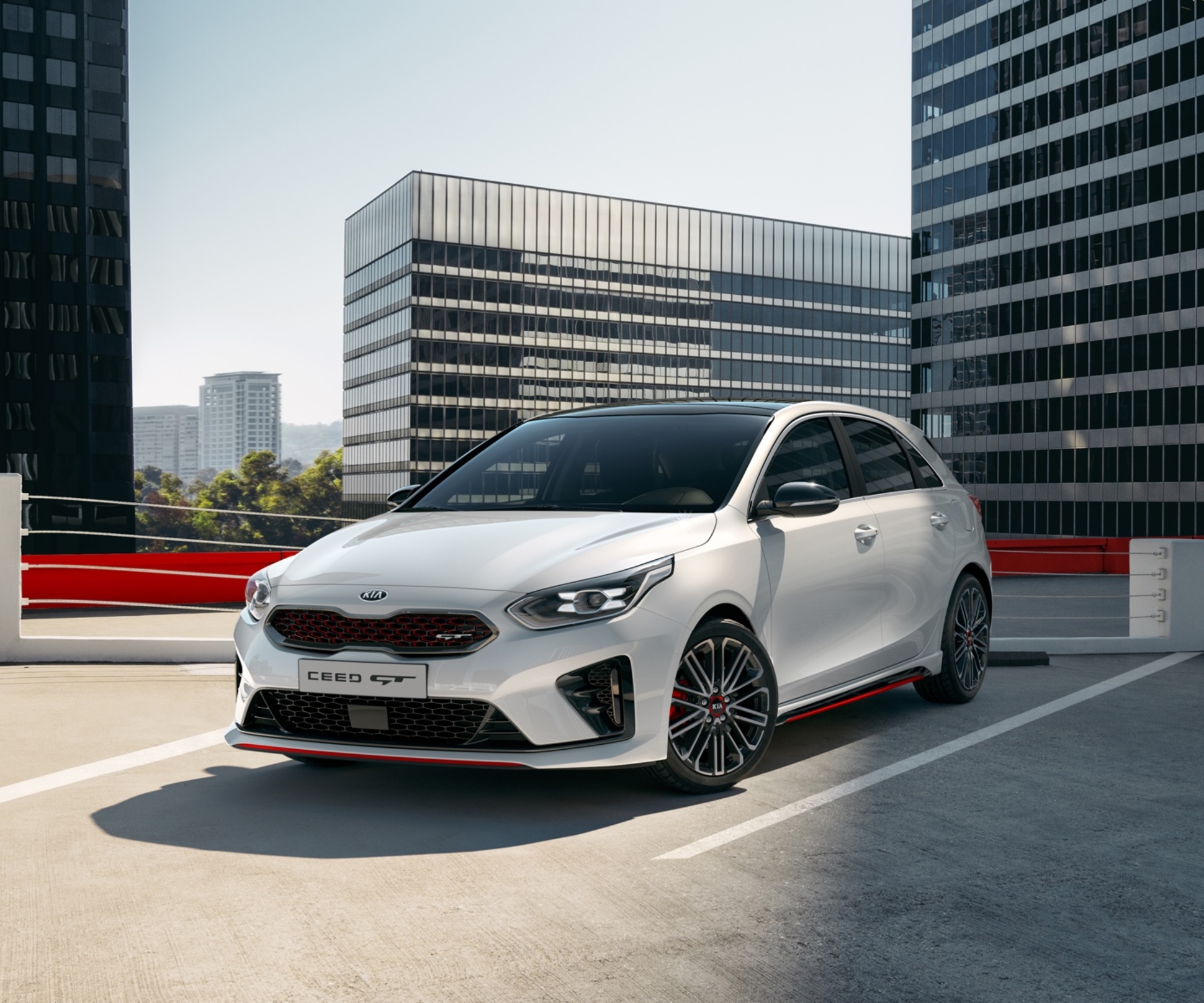 Новый Kia Ceed GT: «робот» и особые настройки системы стабилизации — Motor