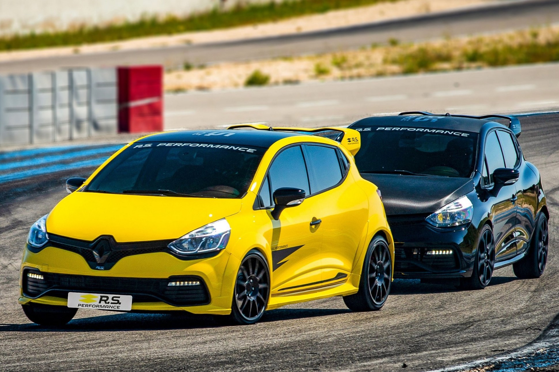 Renault Sport сделало «горячий» хэтчбек Clio RS еще горячее — Motor