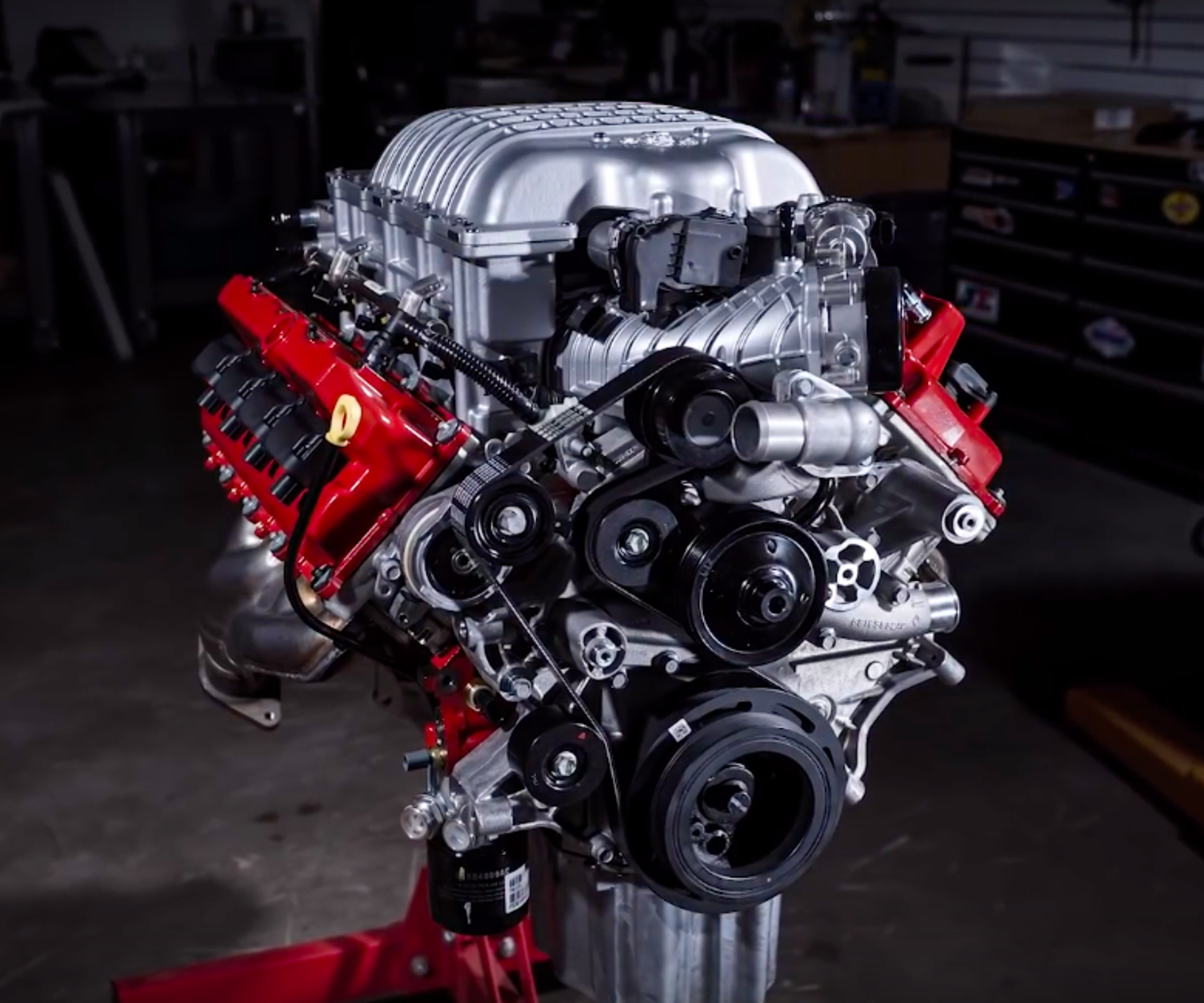 Двигатель Додж Чарджер технические характеристики, объем и мощность двигателя.
