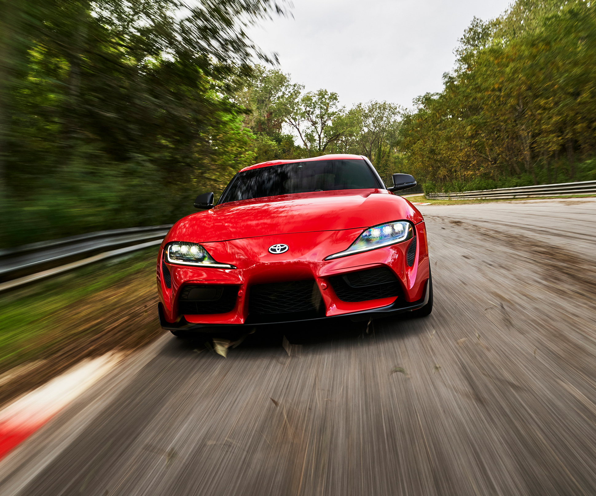 Спорткары со всего мира, способные отвлечь внимание от новой Toyota Supra —  Фото — Селектор — Motor