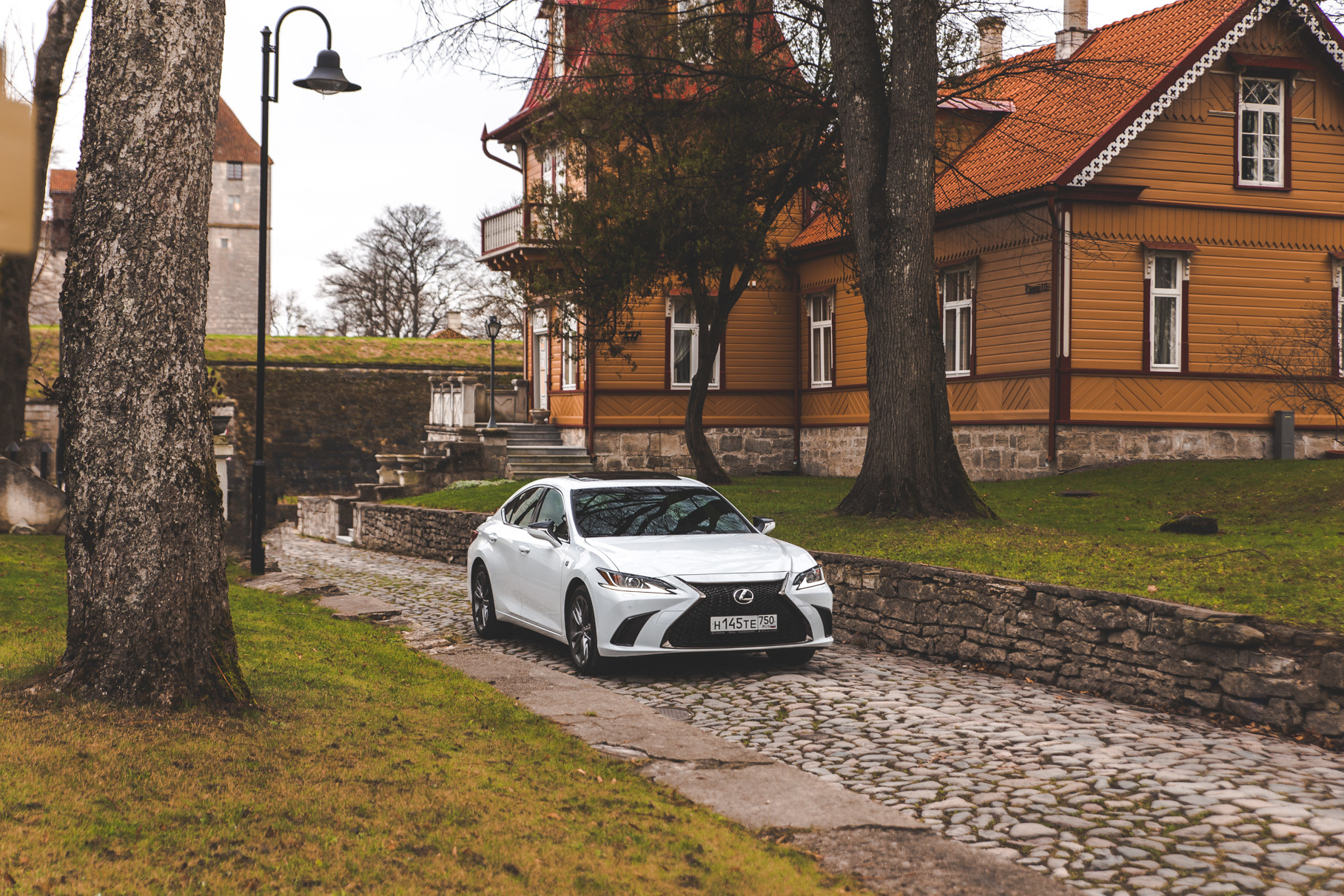 Самый популярный легковой Lexus перестал быть машиной только для  пенсионеров — Тест-драйв — Motor