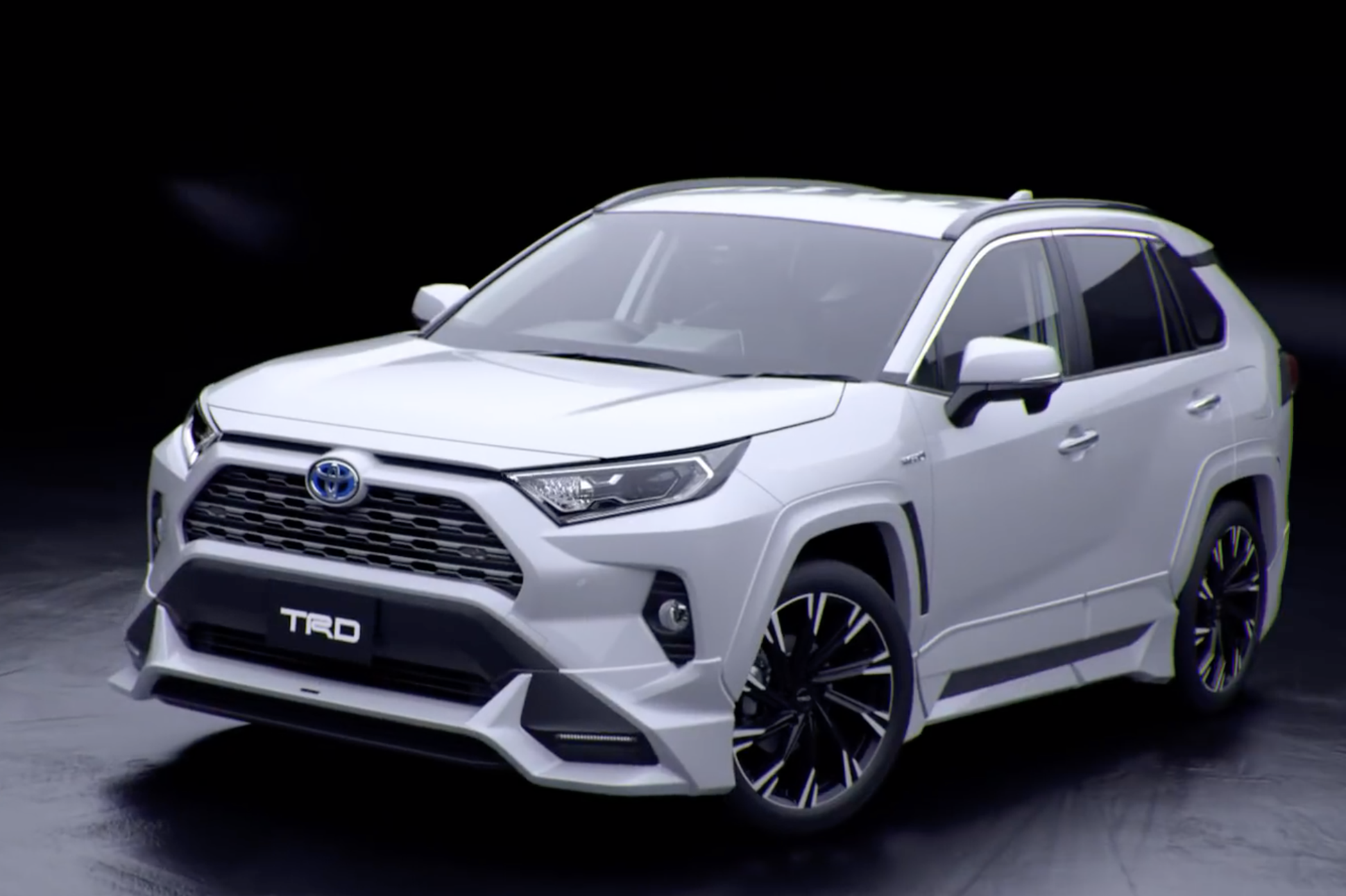 Toyota RAV4 получил «внедорожные» и «уличные» версии — Motor