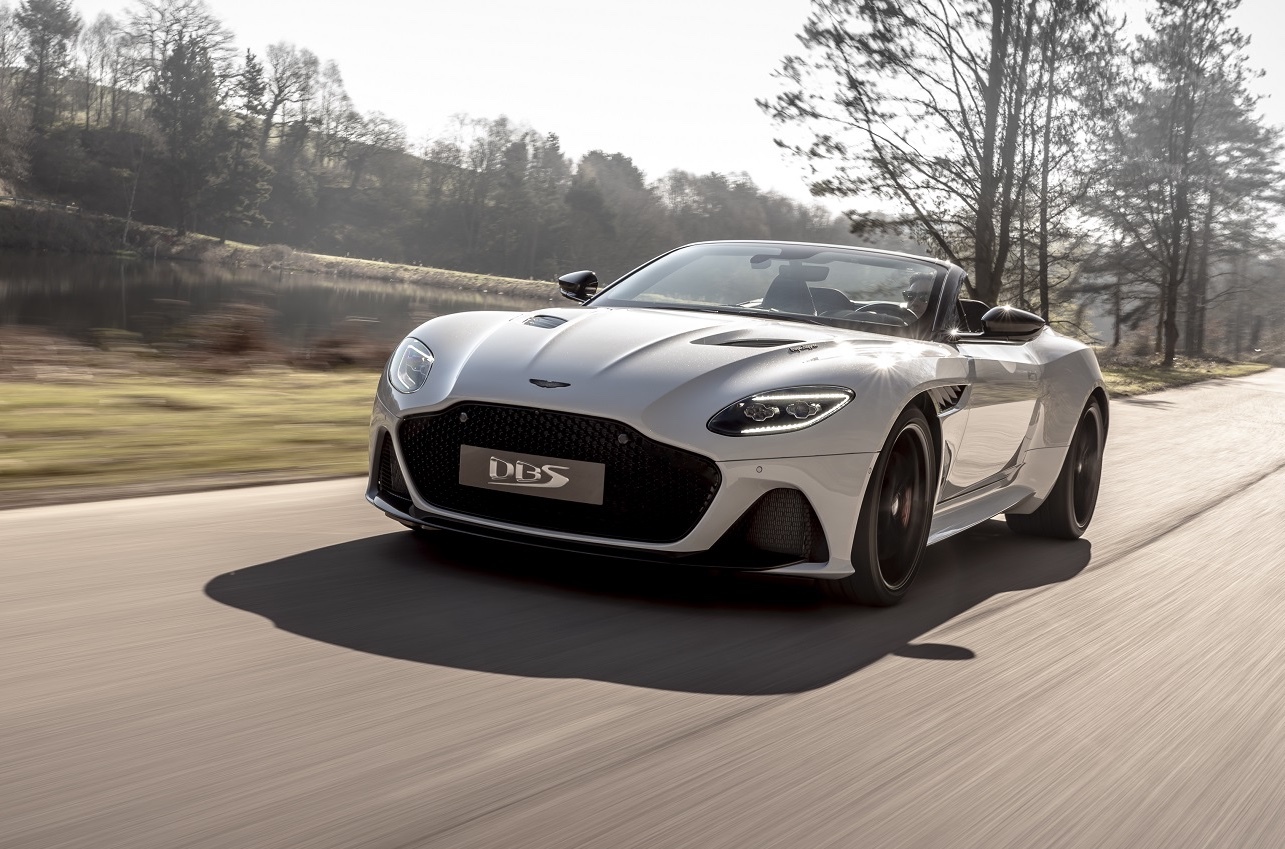 Aston Martin: самый легкий автомобиль в мире. Официальный сайт