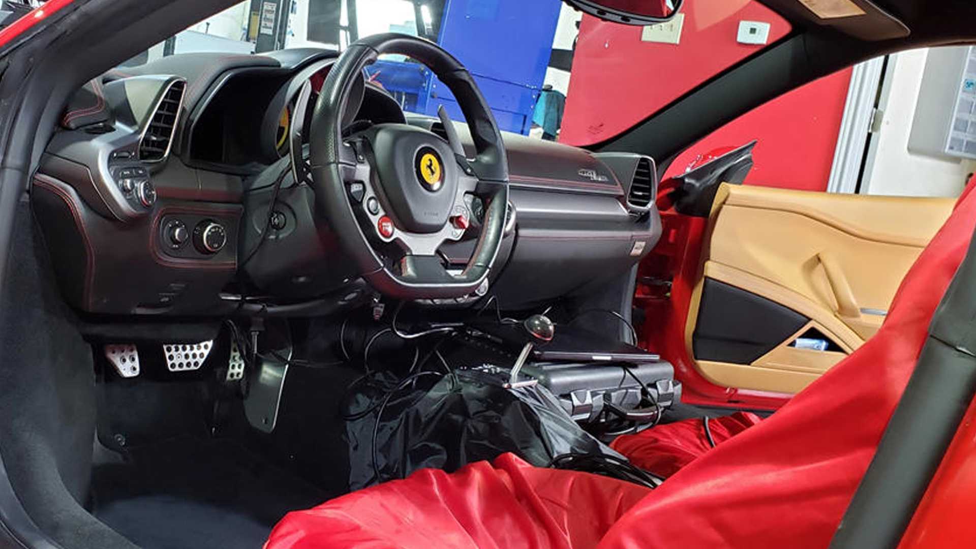 Ferrari 458 Italia получила механическую коробку — Motor