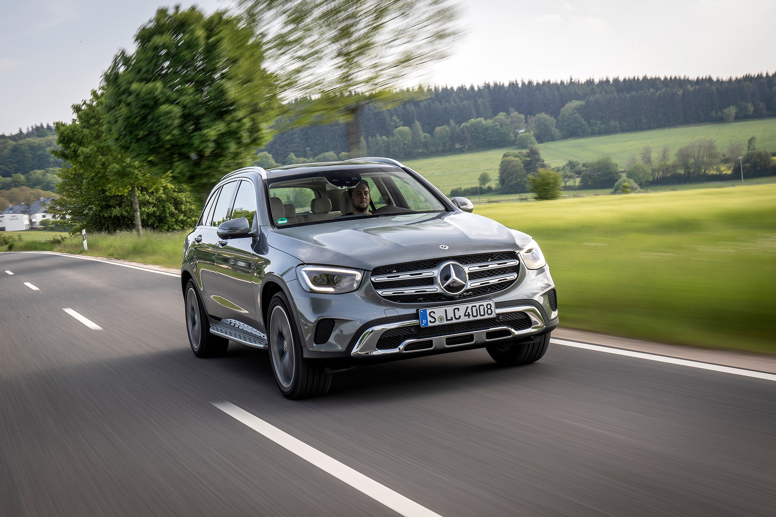 Первая встреча с обновленным Mercedes-Benz GLC: что изменилось после  рестайлинга — Тест-драйв — Motor