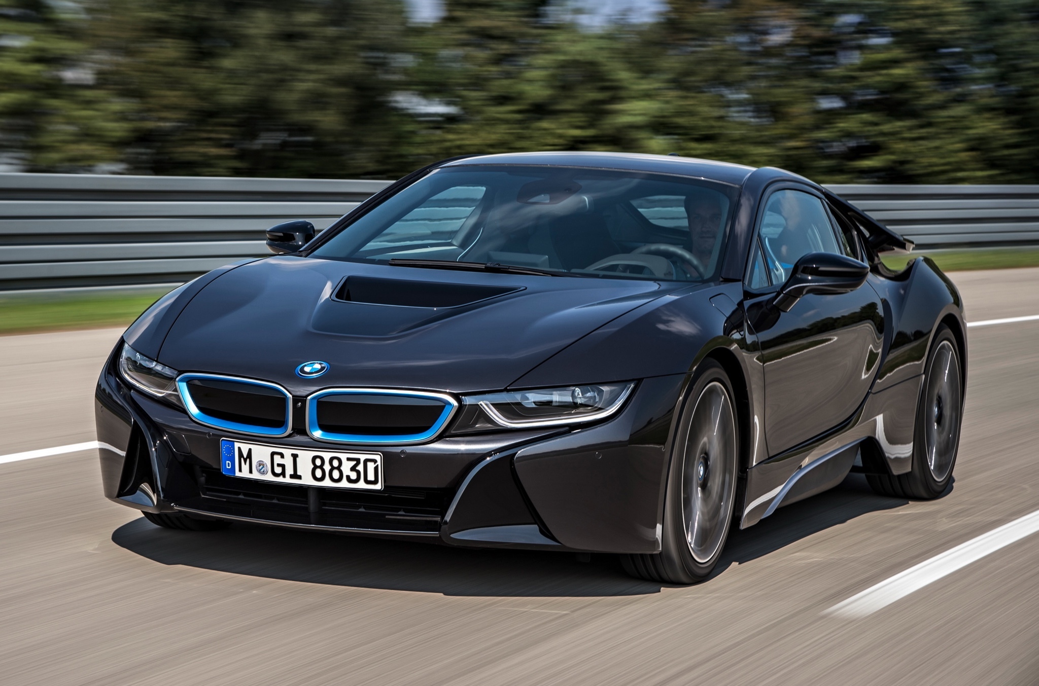 Глава Alpina рассказал, почему BMW запретила делать мощный i8 — Motor