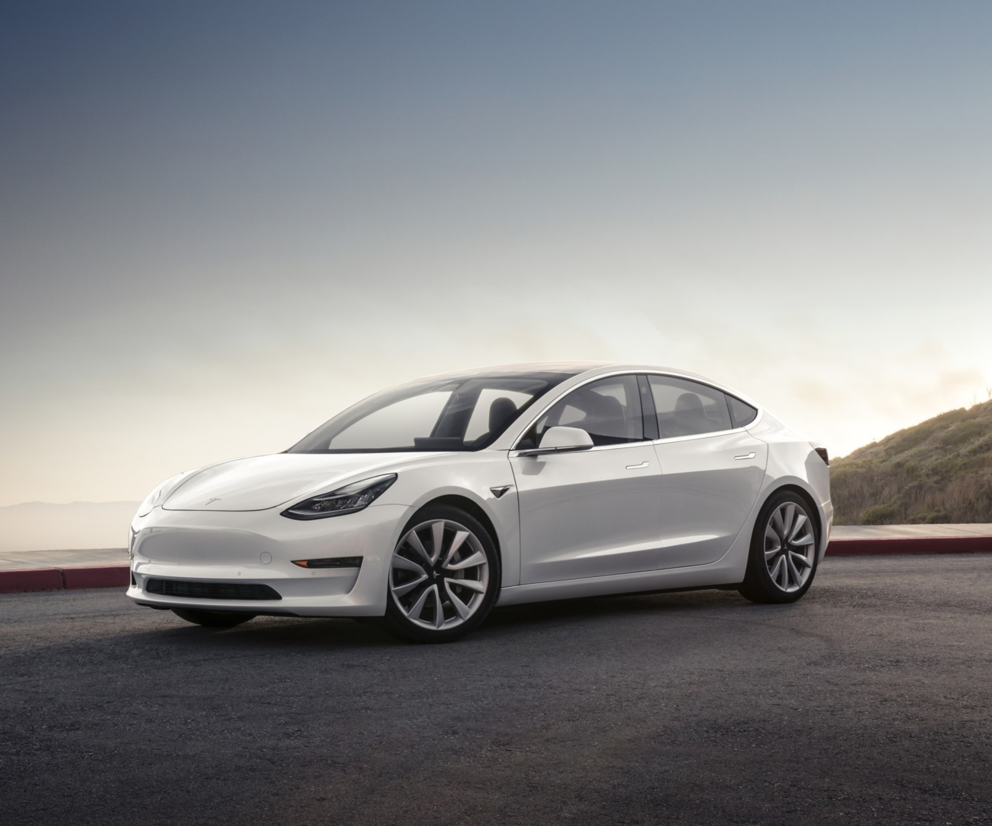 Tesla Model 3 проехала за сутки 2781 километр. Это новый рекорд — Motor