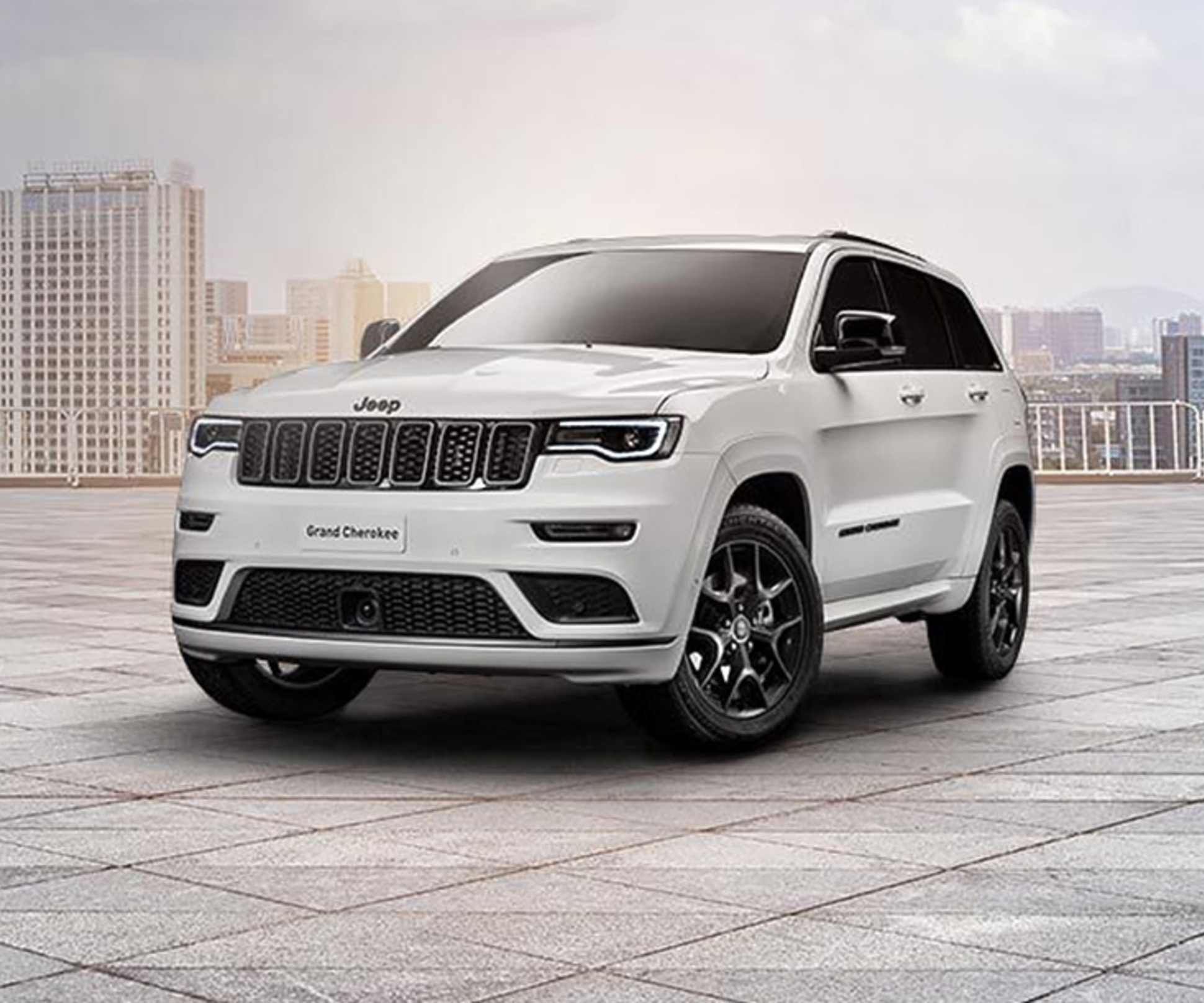 До России добрался «спортивный» Jeep Grand Cherokee — Motor