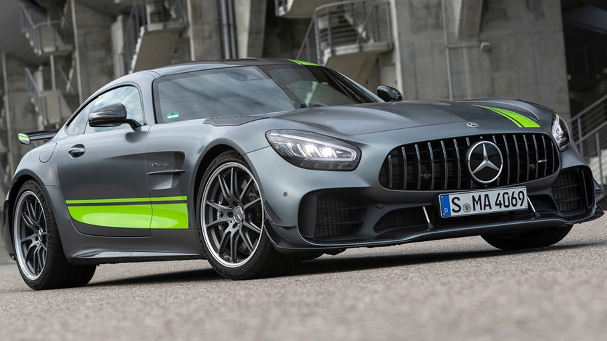 Объявлены цены на трековый Mercedes-AMG GT R Pro — Motor