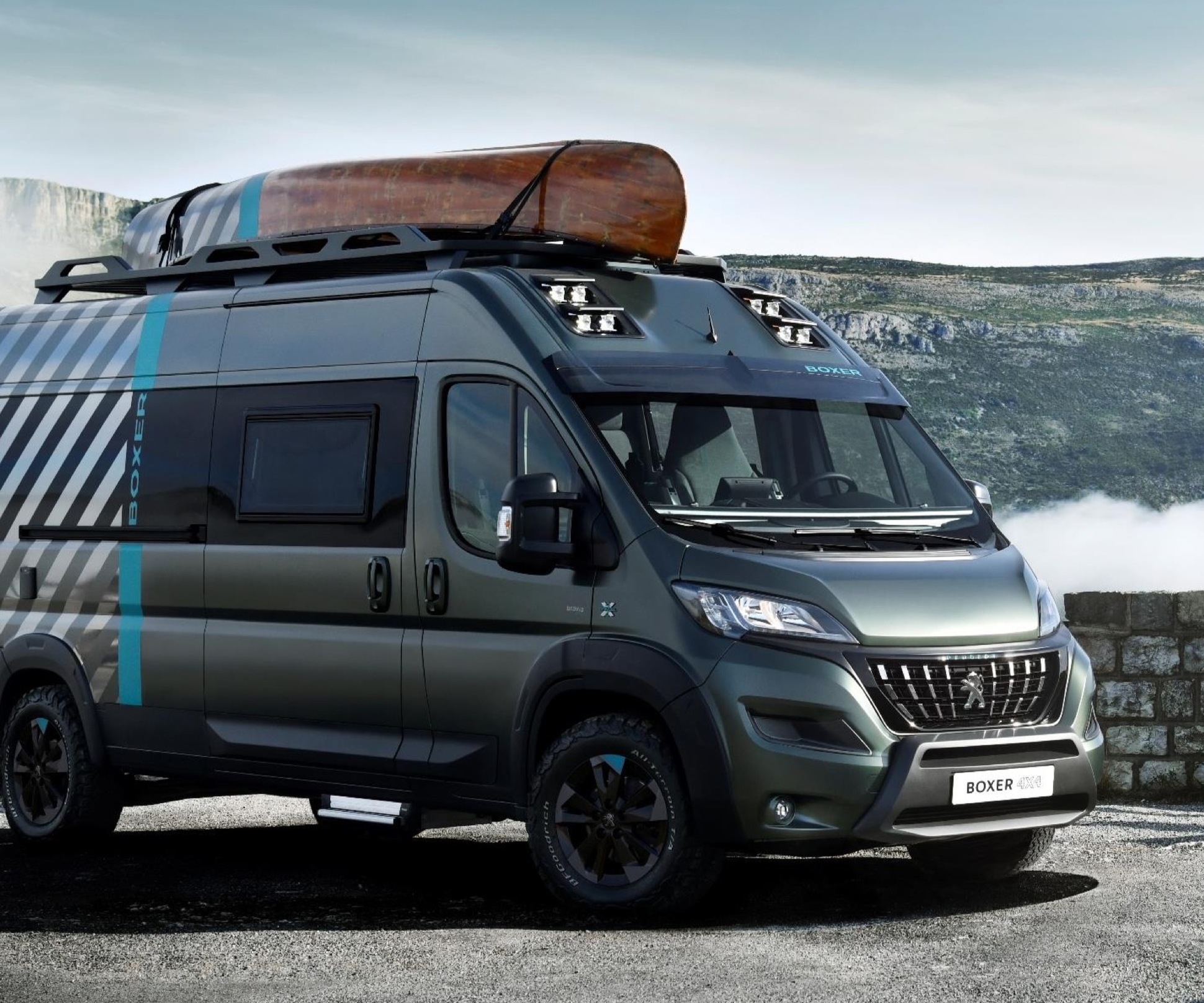 Peugeot Boxer превратился во внедорожный дом на колесах — Motor