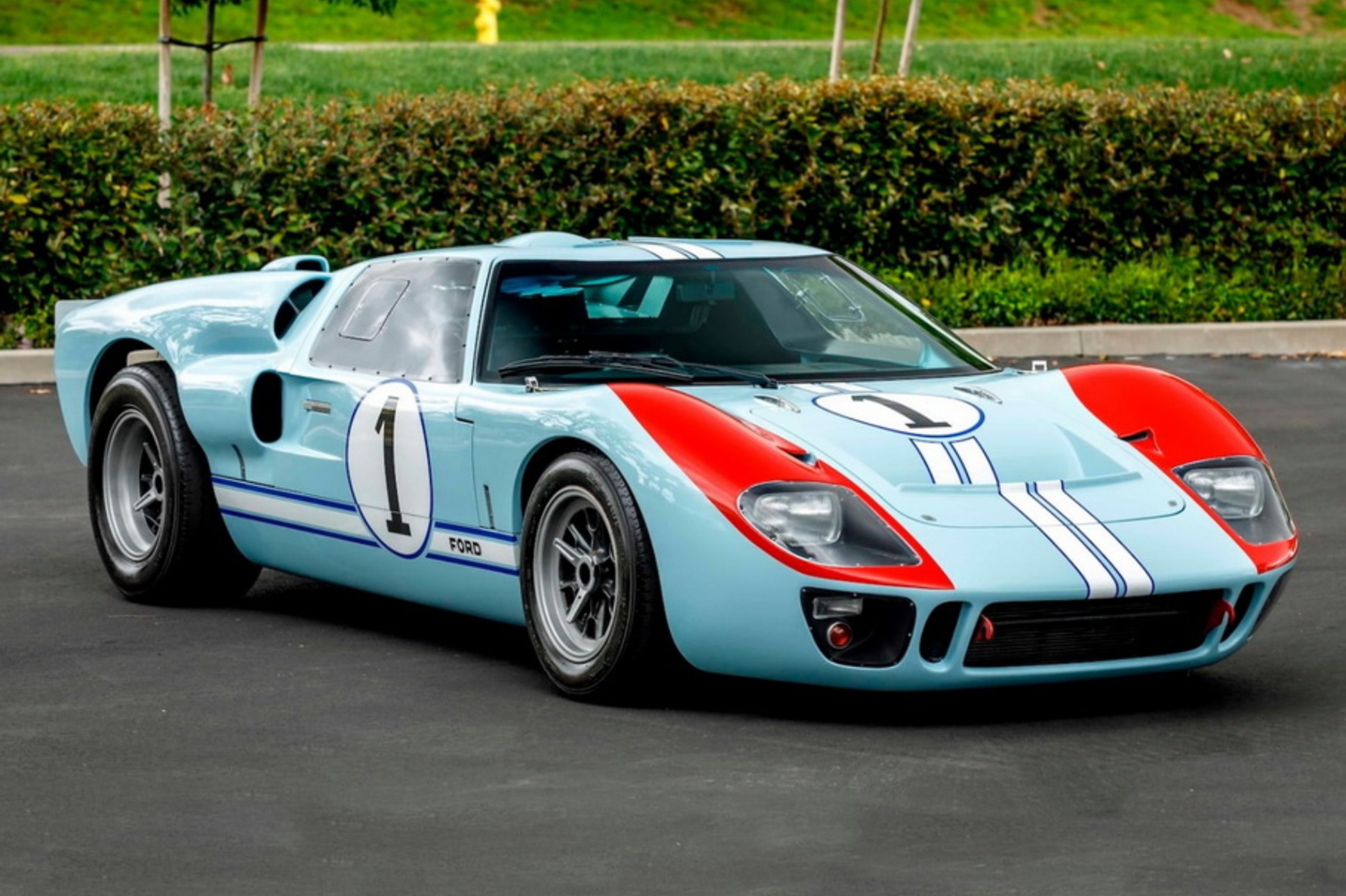 Ford GT40 из фильма «Ford против Ferrari» продадут на аукционе — Motor