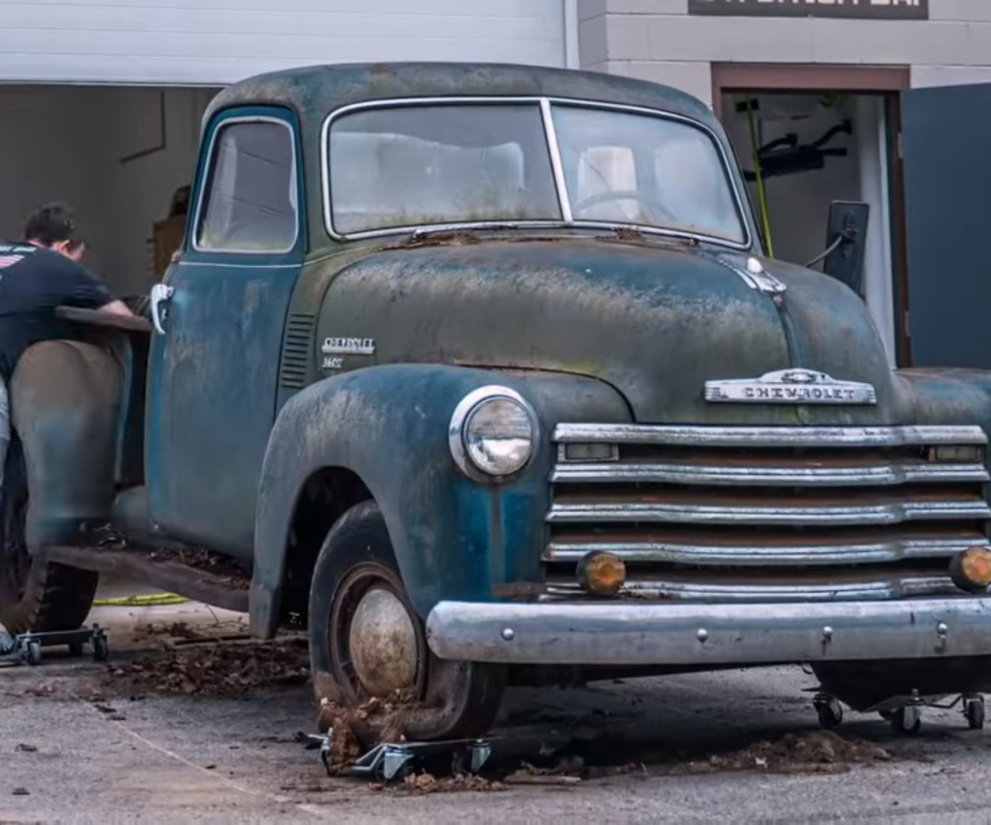 Rusty Chevrolet Pickup