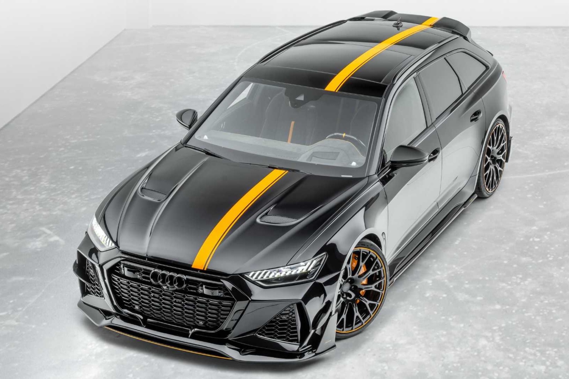 Суперуниверсал Audi RS6 Avant «переодели» в карбоновый кузов — Motor