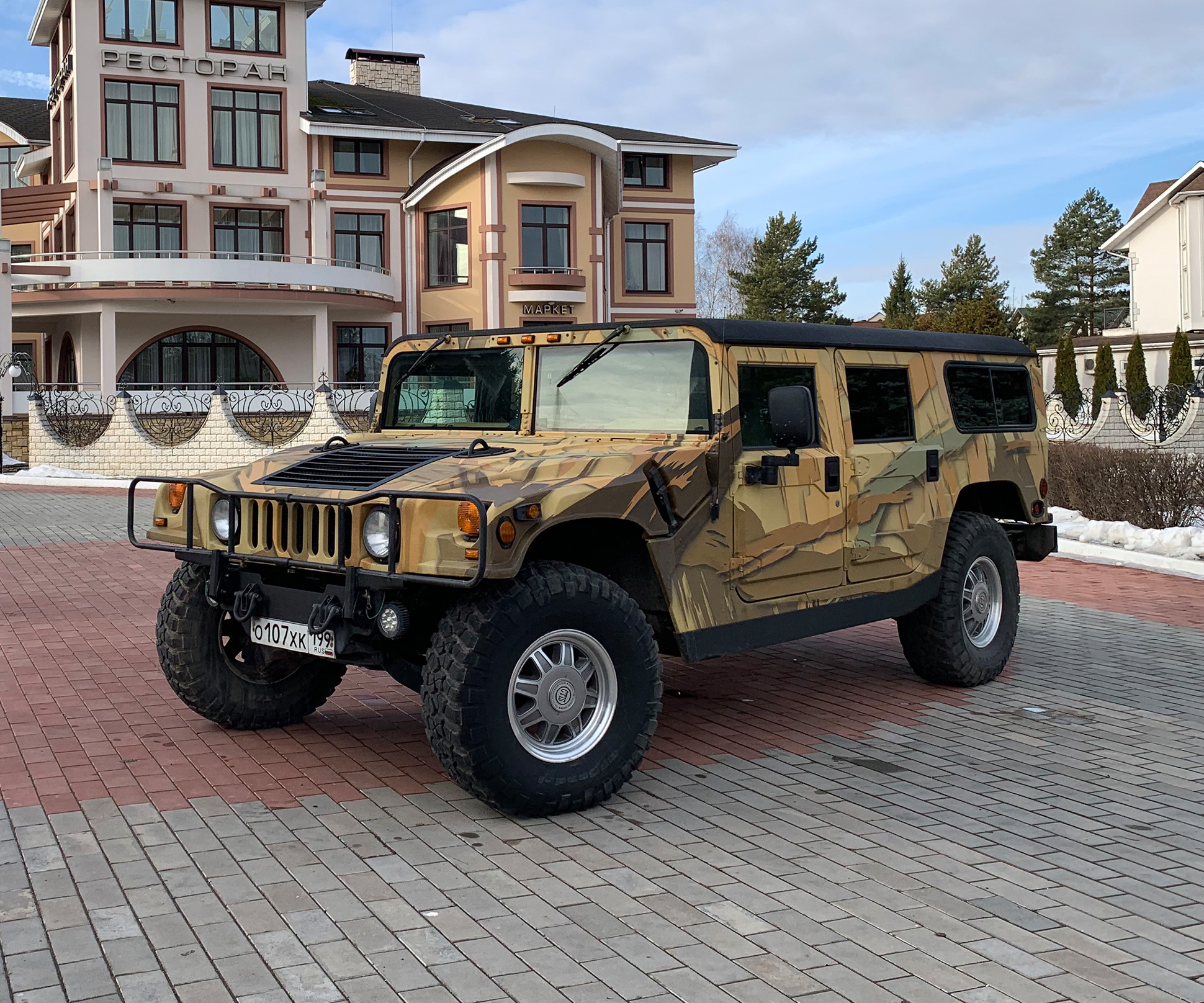 Видео: Hummer армии США на дорогах России — машина мечты или нелепица? —  Видео — Лаборатория — Motor