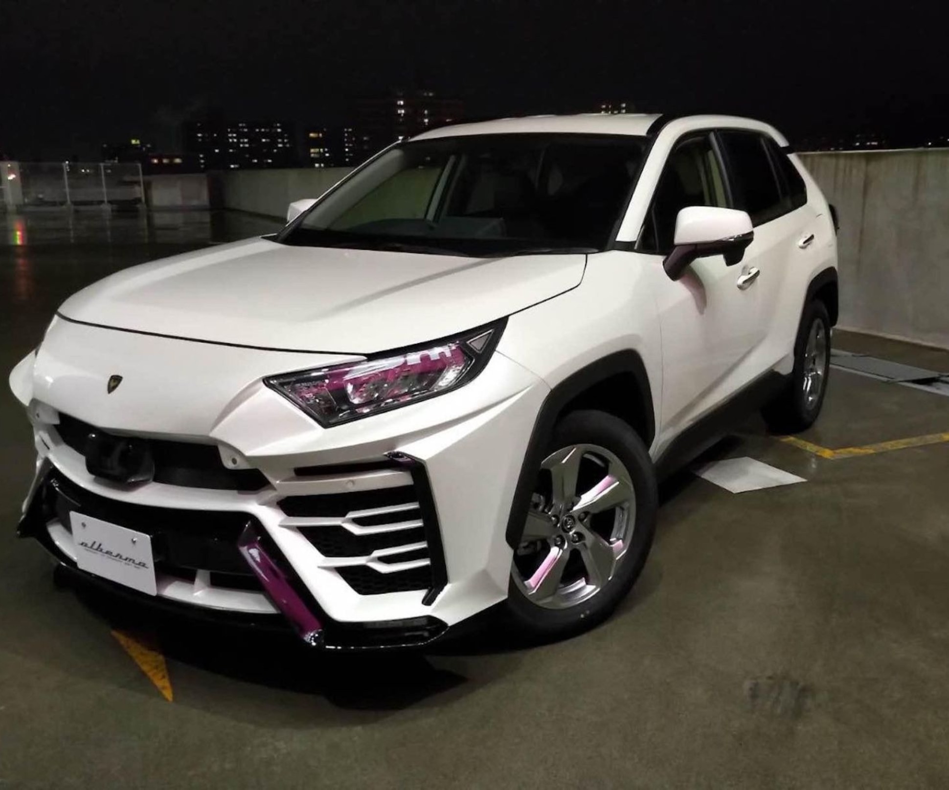 Обвес Toyota Rav4 в стиле Lexus 2019-2022 год