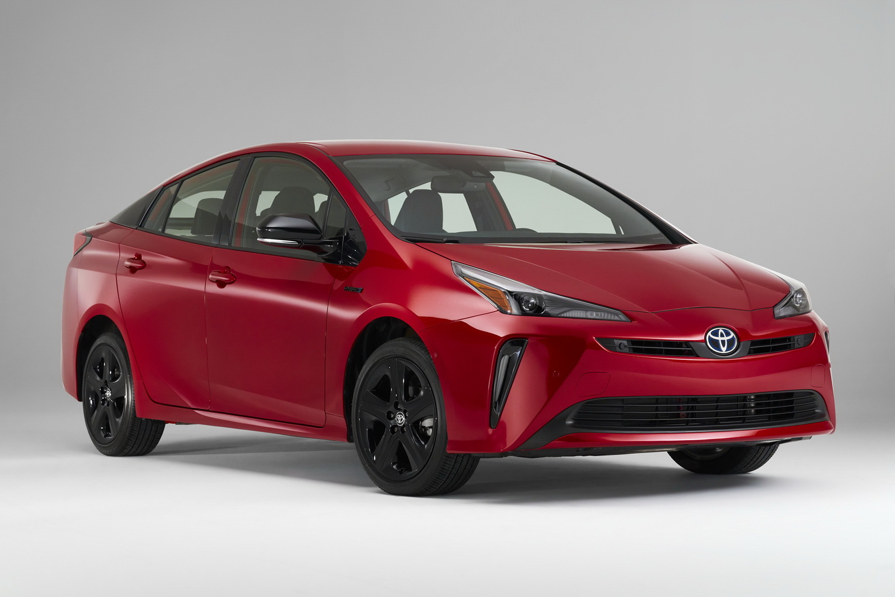 Toyota отпраздновала 20-летие Prius юбилейной спецсерией — Motor