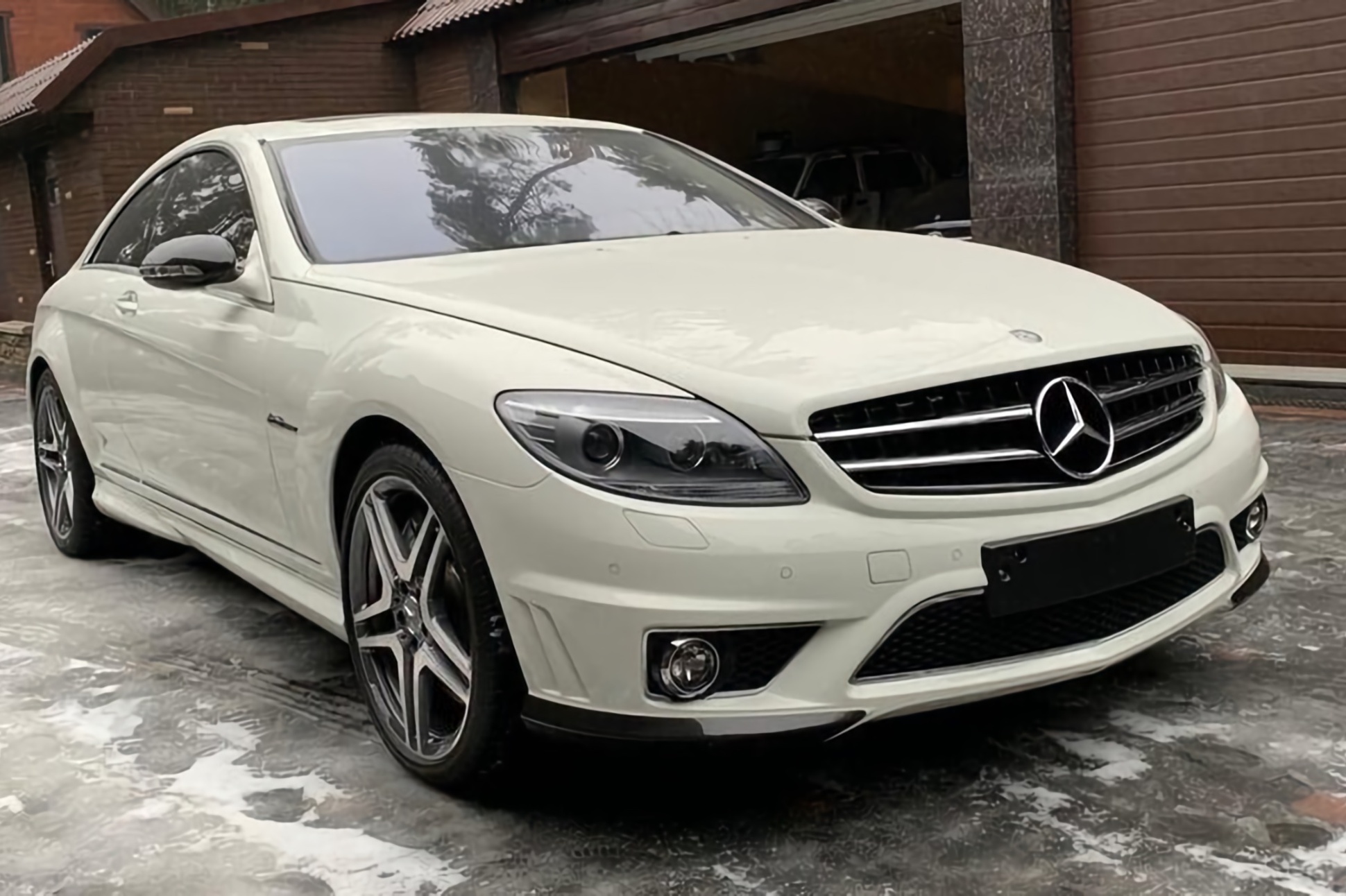 12-летний Mercedes-Benz CL 63 AMG почти без пробега выставили на продажу в  России — Motor