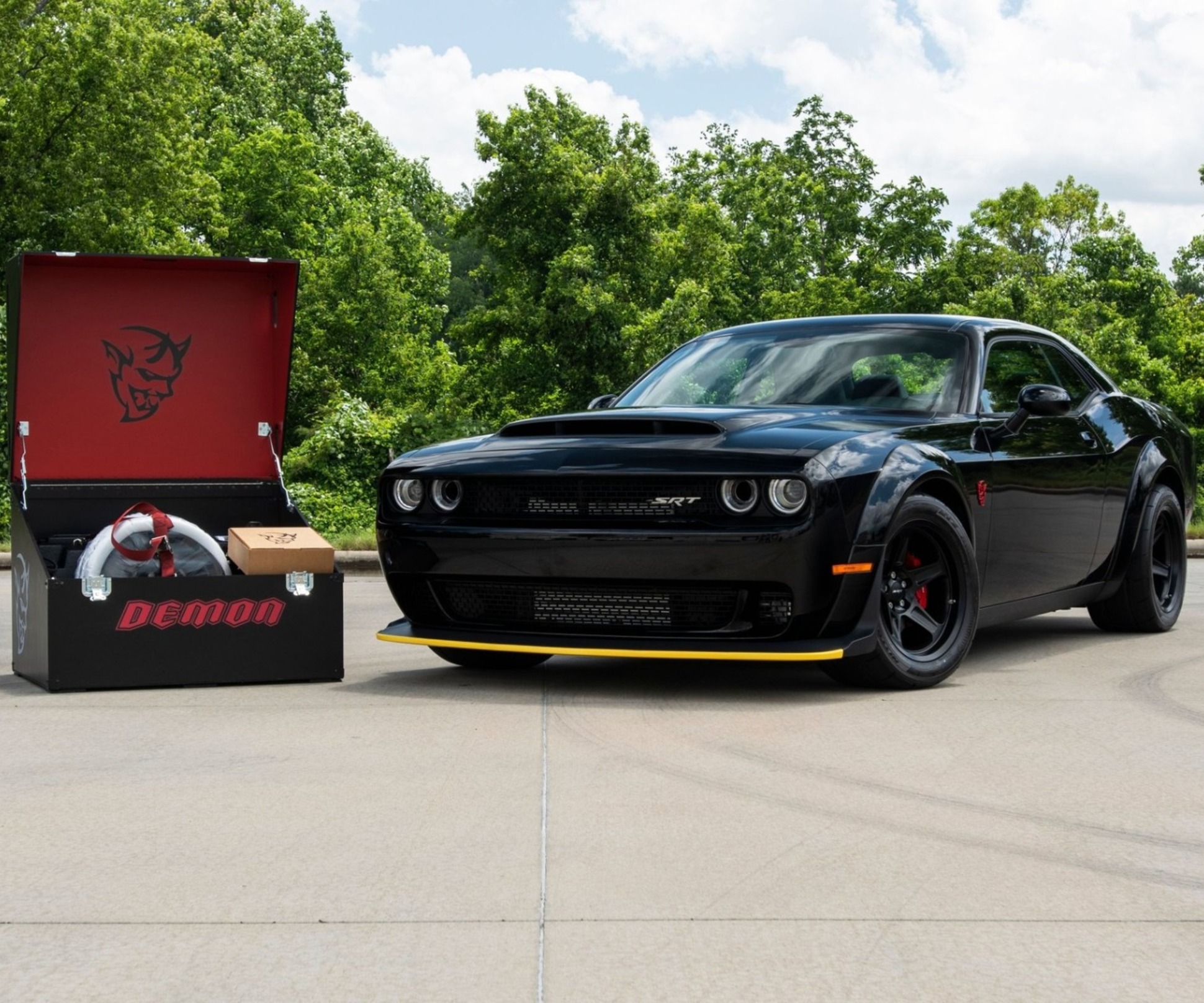 Подержанный Dodge Challenger SRT Demon продают по цене двух новых — Motor