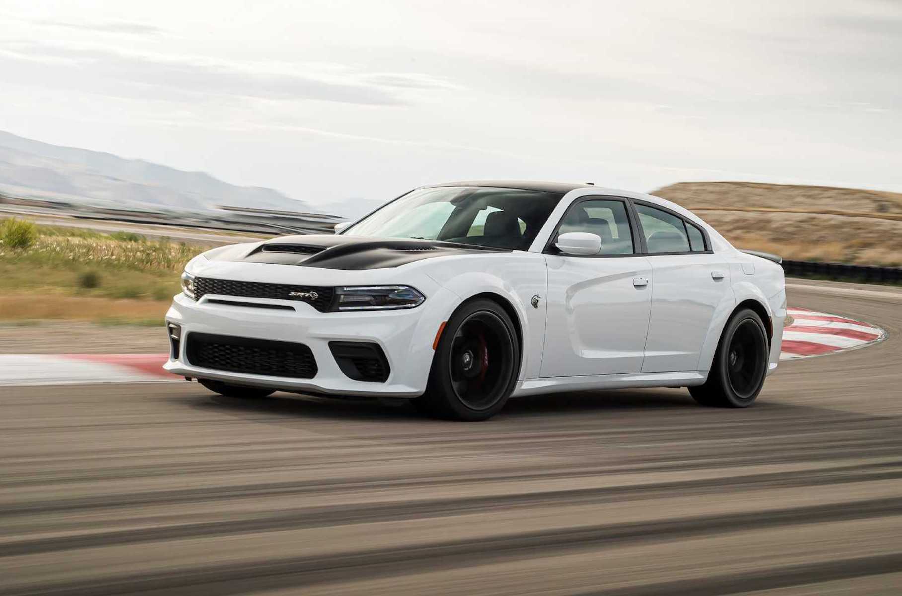 Самый быстрый серийный Dodge Charger: 808 сил и 3,8 секунды до «сотни» —  Motor