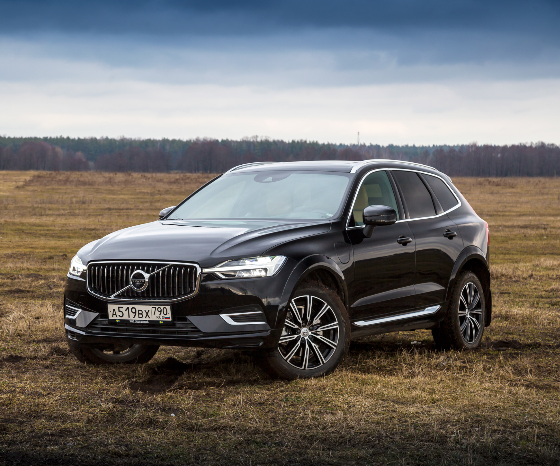 Знакомимся с самым дорогим, мощным и экономичным Volvo XC60 — T8 TwinEngine  — Тест-драйв — Motor