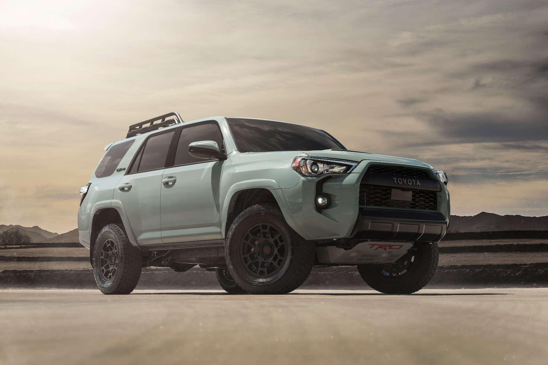 Toyota будет красить 4Runner, Sequoia, Tacoma и Tundra в цвет лунного камня  — Motor