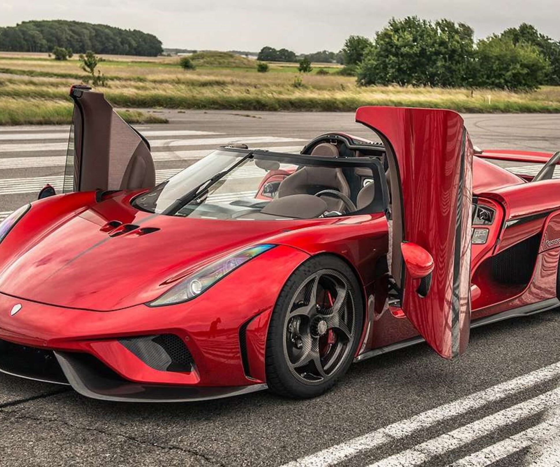 Koenigsegg снял мини-боевик с супергибридом Regera в главной роли — Motor