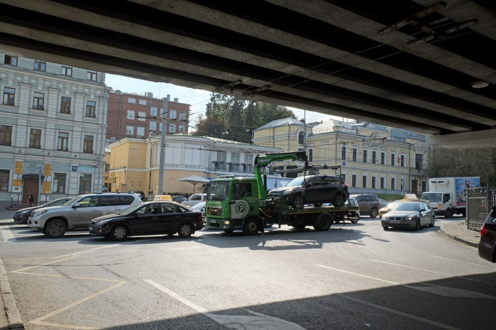 Автомобили без страховки предложили отправлять на штрафстоянку — Motor