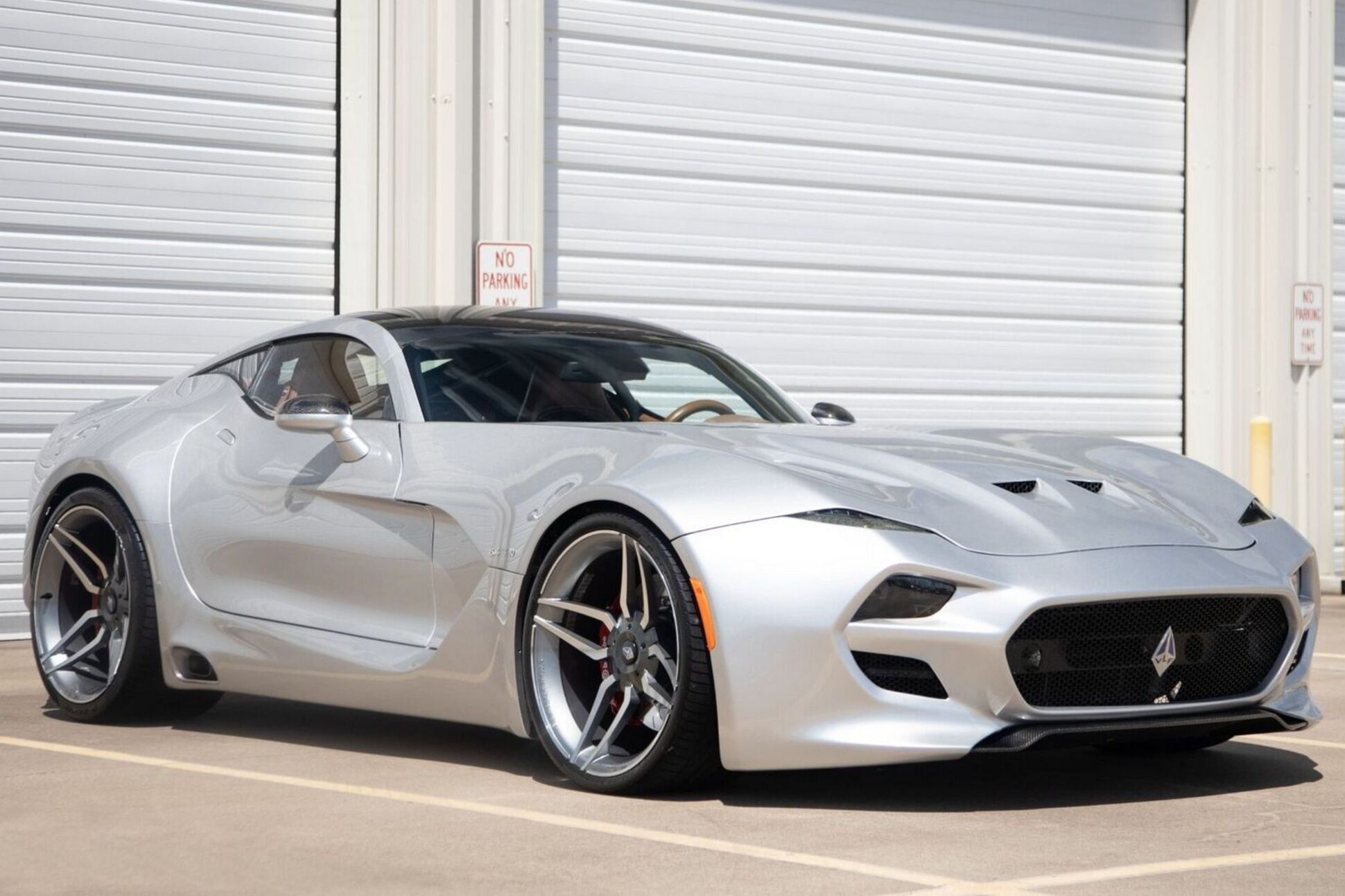 В США продают редчайший суперкар на базе Dodge Viper — Motor