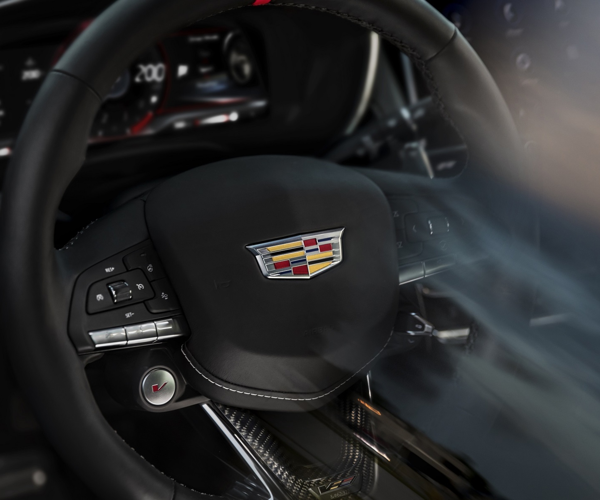 Cadillac показал руль новых седанов Blackwing — Motor