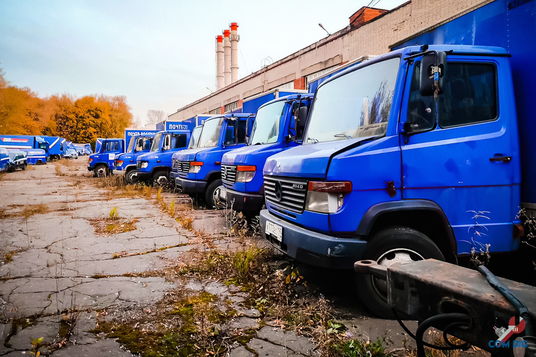 Кладбище грузовиков почты России