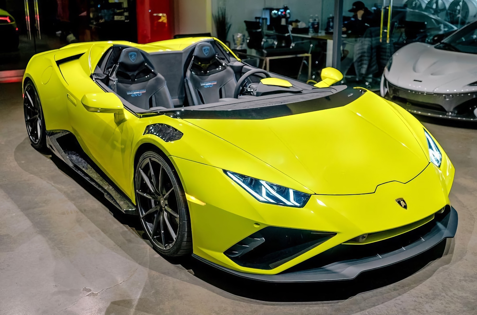 Lamborghini Huracan Evo превратили в экстремальный суперкар без лобового  стекла — Motor