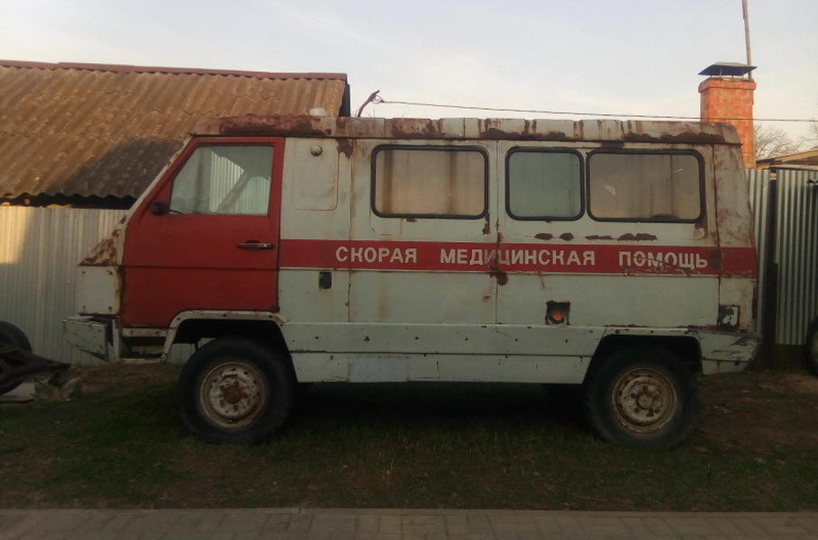 Редчайший прототип новой «Буханки» от УАЗа продают за 850 тысяч рублей