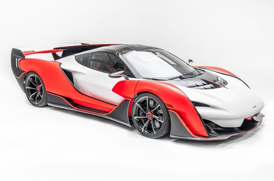 835 л.с. и всего 15 экземпляров: представлен новый суперкар McLaren Sabre