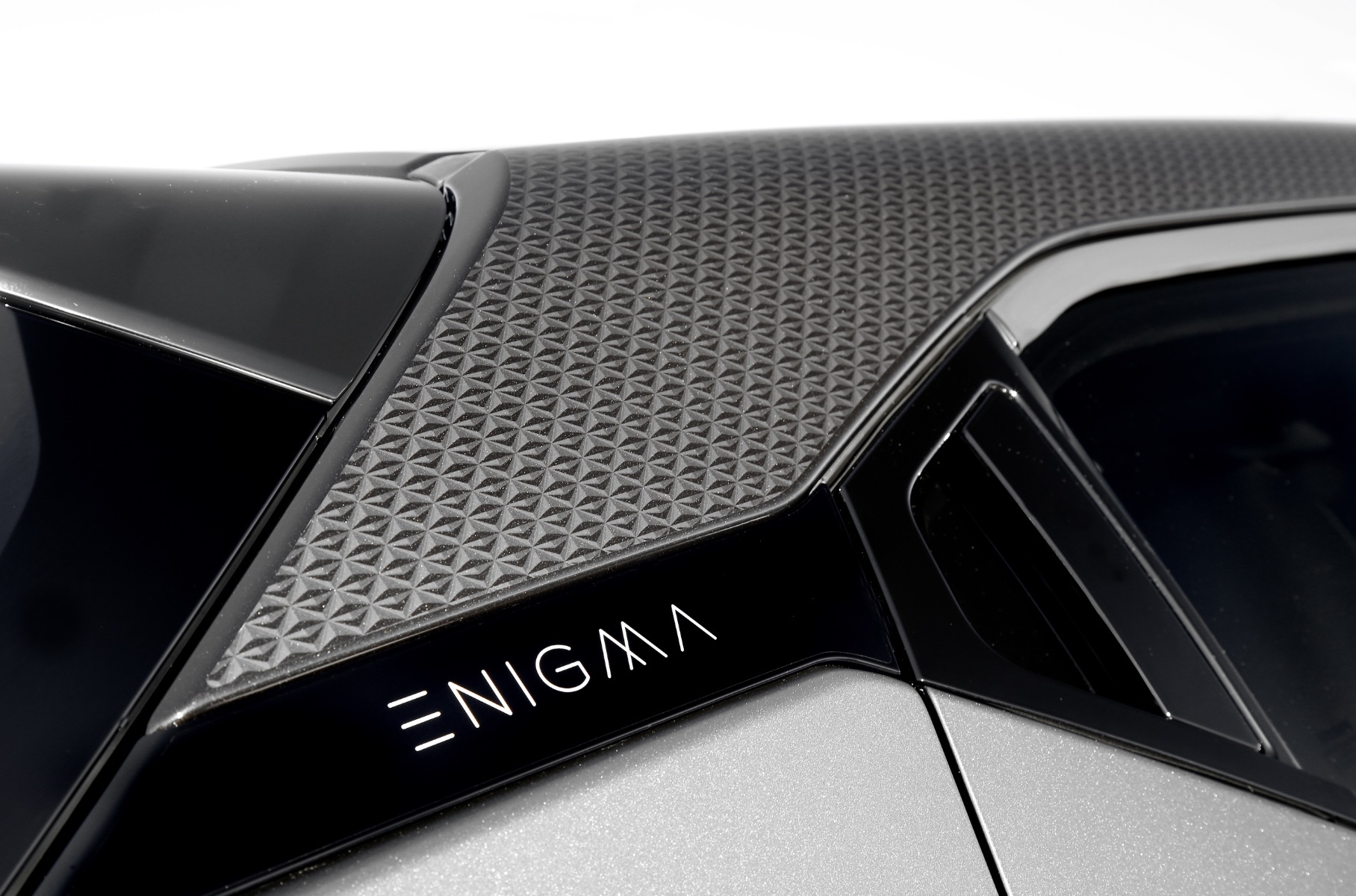 Nissan Juke получил специальную версию Enigma