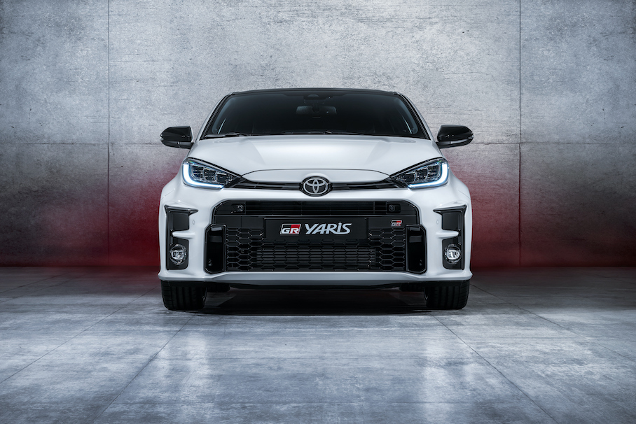 Власти запретили рекламу Toyota Yaris GR из-за секундного «дрифта»