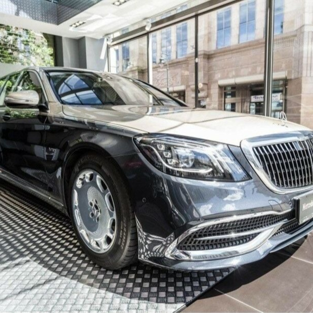 Mercedes-Maybach отметит вековой юбилей особым S-Class с V12 — Motor